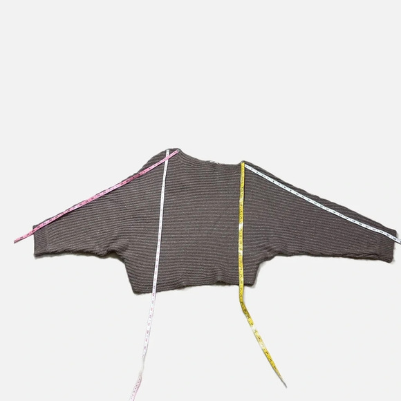 Aryn K. Women’s Sweater Asymmetrical One Shoulder Batwing Taupe Metallic Medium - Picture 9 of 10